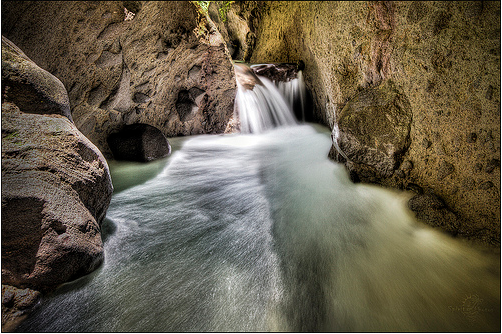 The gorges of the cliff